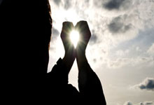 阿贾克斯主场大胜，范德贝克梅开二度助球队晋级