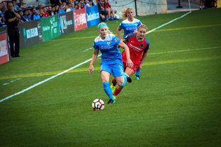 在线投注平台-五大联赛是否推进反向控球思维重塑中场结构，反向投球  第3张